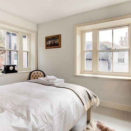 Stunning Seaside Georgian Townhouse With Sea Views Villa Hastings Exteriör bild
