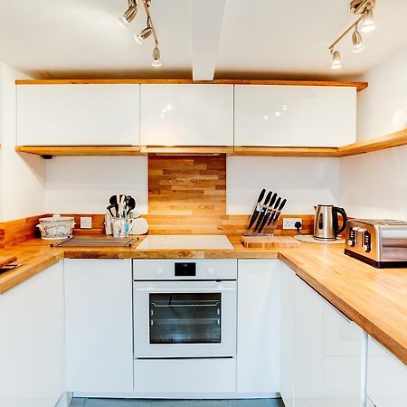 Stunning Seaside Georgian Townhouse With Sea Views Villa Hastings Exteriör bild