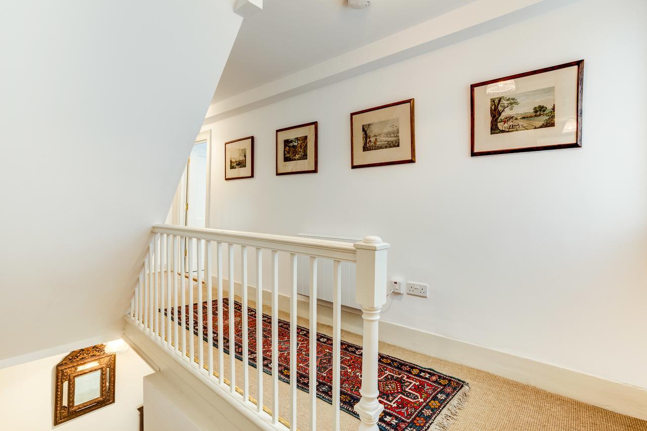 Stunning Seaside Georgian Townhouse With Sea Views Villa Hastings Exteriör bild